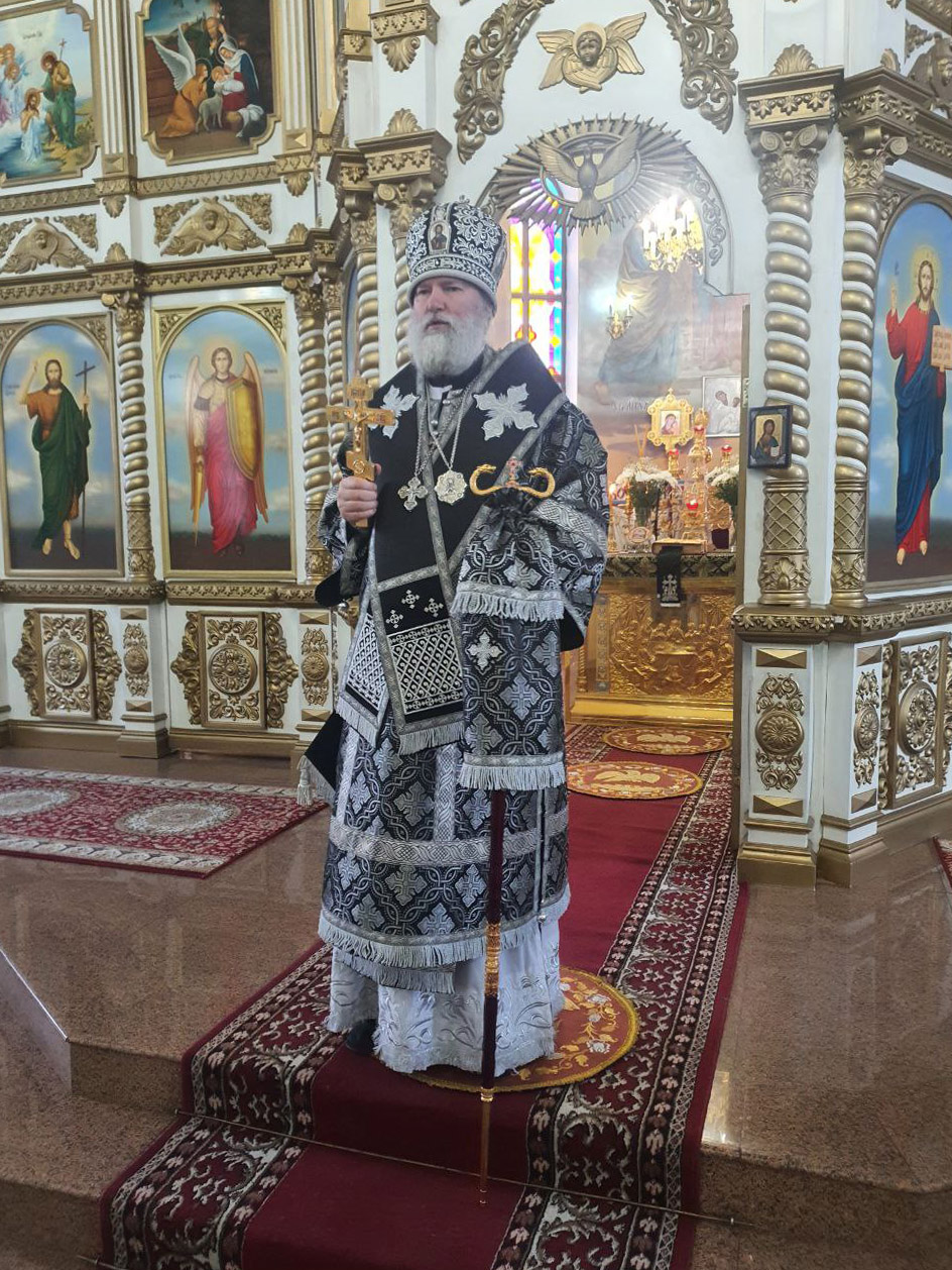 Управляющий Актюбинской и Кызылординской епархии совершил Литургию Преждеосвященных Даров в Никольском соборе