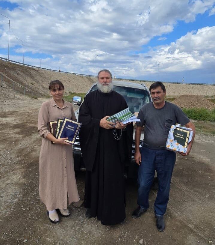 Визит епископа Игнатия в поселок Шиели