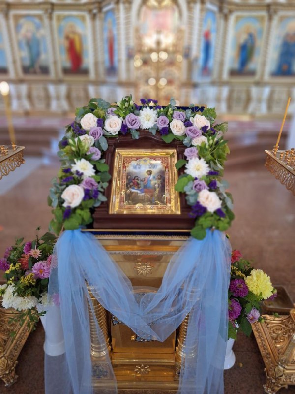 В праздник Успения Пресвятой Богородицы епископ Игнатий совершил Литургию в Никольском соборе Актюбинска