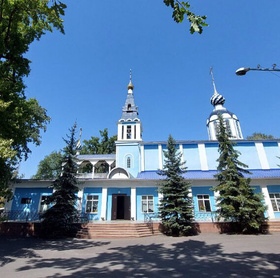 На подворье Актюбинской и Кызылординской епархии молитвенно отметили праздник Успения Пресвятой Богородицы