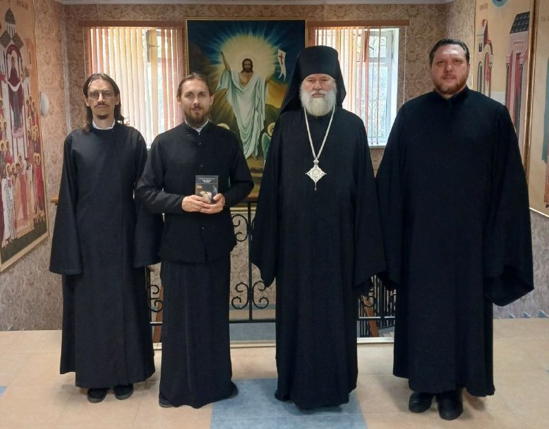 Епископ Игнатий поздравил с 2-летием диаконской хиротонии иерея Романа Сайтиева