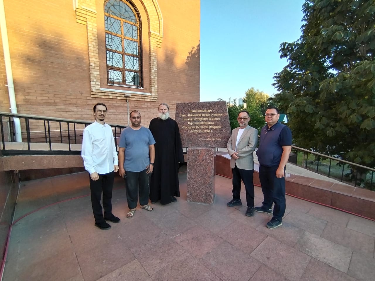 Епископ Актюбинский и Кызылординский Игнатий встретился с представителями Акимата