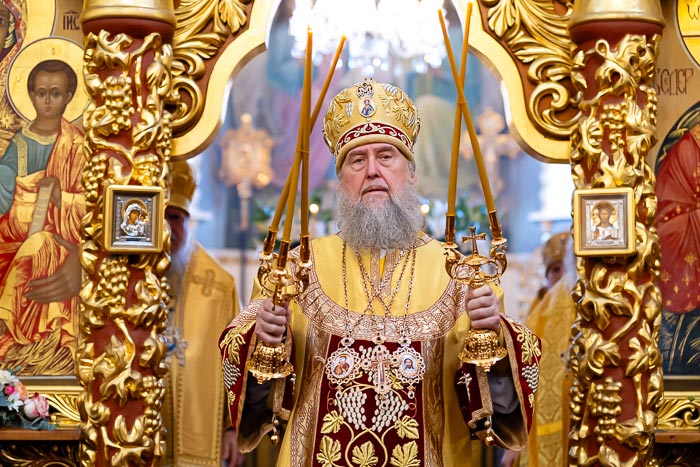 В Алма-Ате почтили 70-летие преставления ко Господу священноисповедника Николая, митрополита Казахстанского. Литургию в Никольском соборе совершил Глава Митрополичьего округа