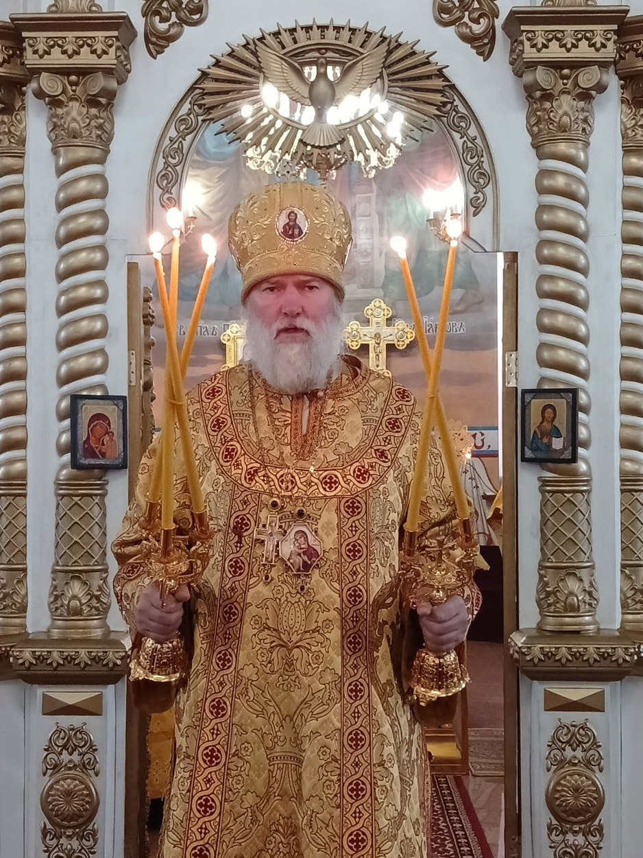 Епископ Игнатий совершил воскресную Литургию в Свято-Никольском соборе Актобе