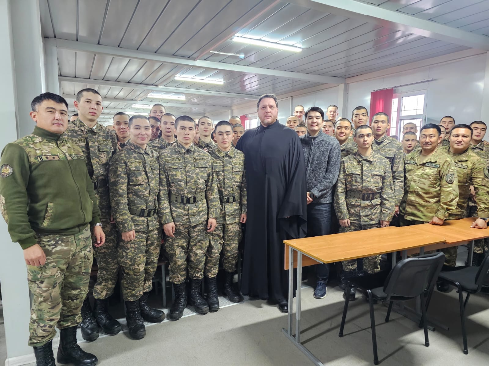 Представитель Актюбинской епархии посетил учебный центр «Хлебодаровка»