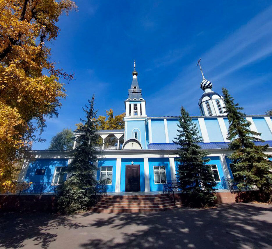 Управляющий Актюбинской и Кызылординской епархии совершил всенощное бдение в канун воскресного праздника на епархиальном подворье