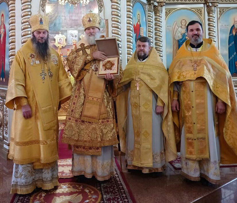 Епископ Игнатий совершил Литургию в день своего 60-летия