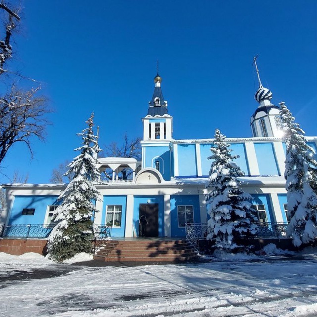 Епископ Игнатий совершил всенощное бдение накануне воскресного дня на подворье Актюбинской епархии