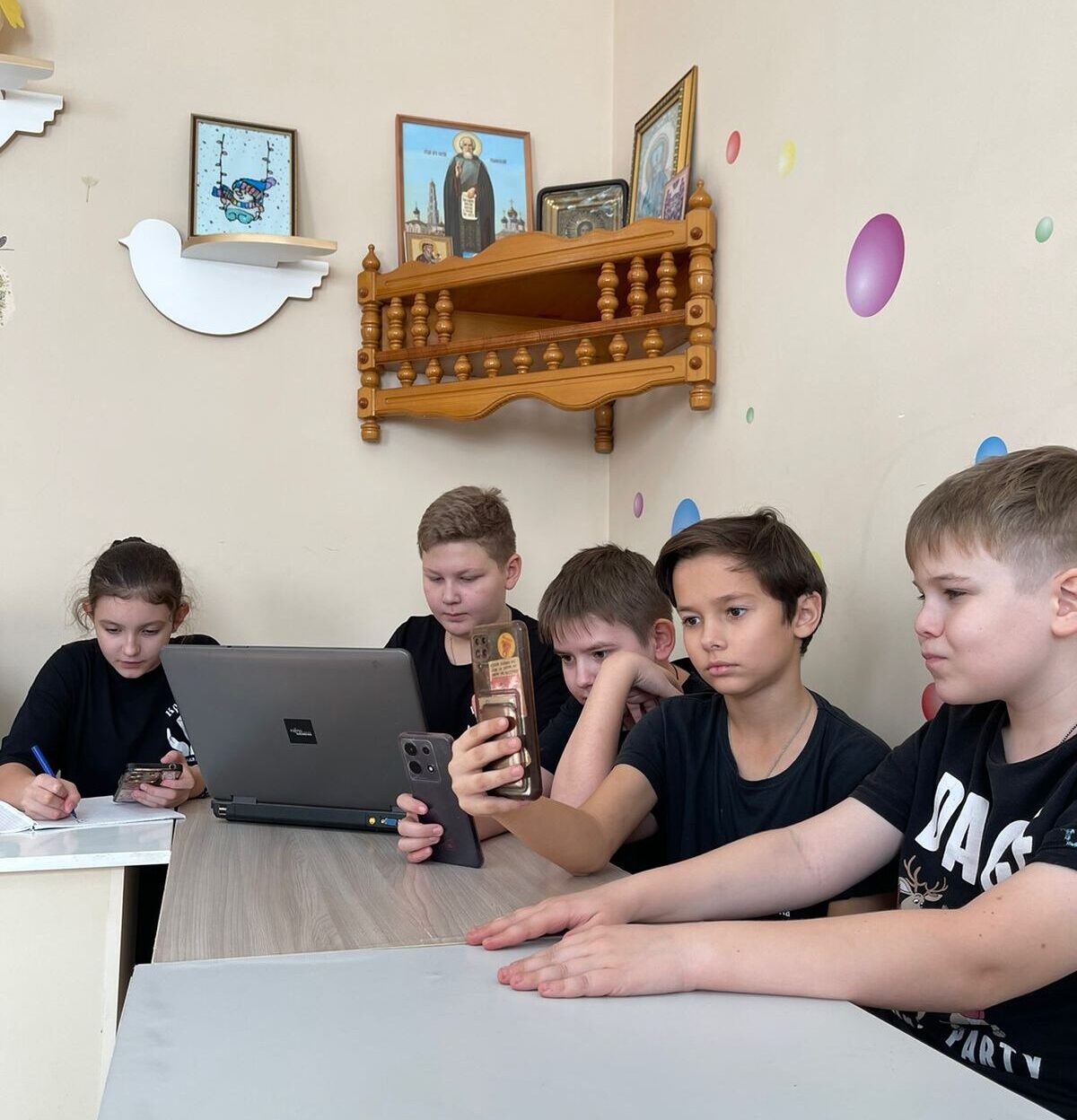 Учащиеся воскресной школы Свято-Владимирского храма Актобе приняли участие в интернет-карусели