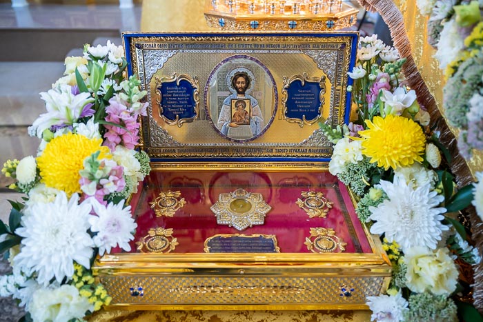 В день памяти благоверного князя Александра Невского и преподобного Александра Свирского епископ Игнатий сослужил митрополиту Александру в Александро-Невском соборе Алматы